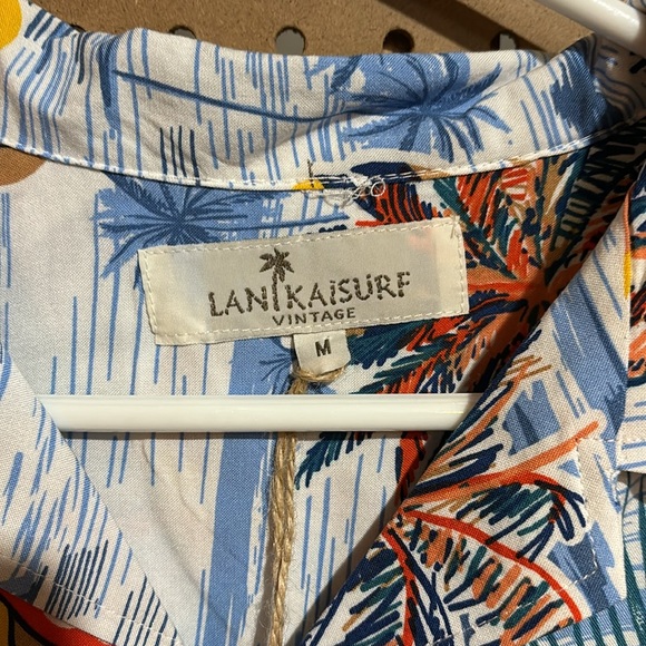 Men’s Hawaiian button-down shirt, size medium Lanikai Surf - Picture 2 of 3